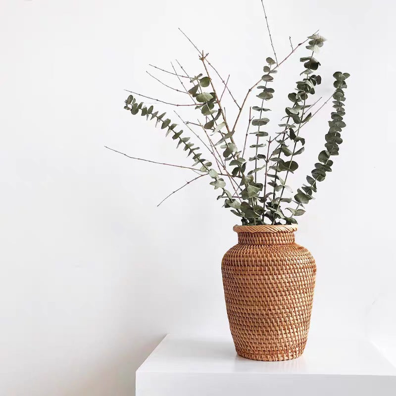 Jarrón de Ratán Vietnamita Tejido a Mano – Decoración Nórdica